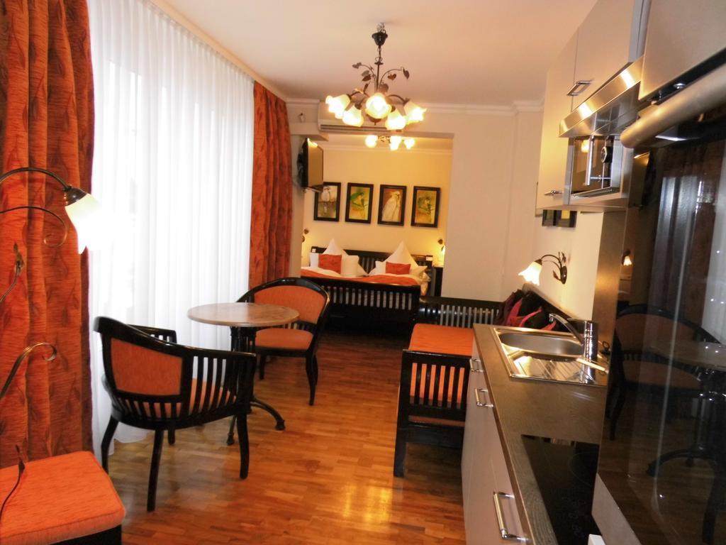 Hotel Aviv Berlijn Buitenkant foto
