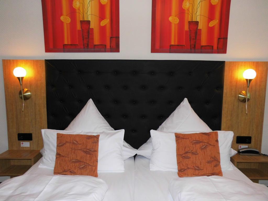 Hotel Aviv Berlijn Buitenkant foto