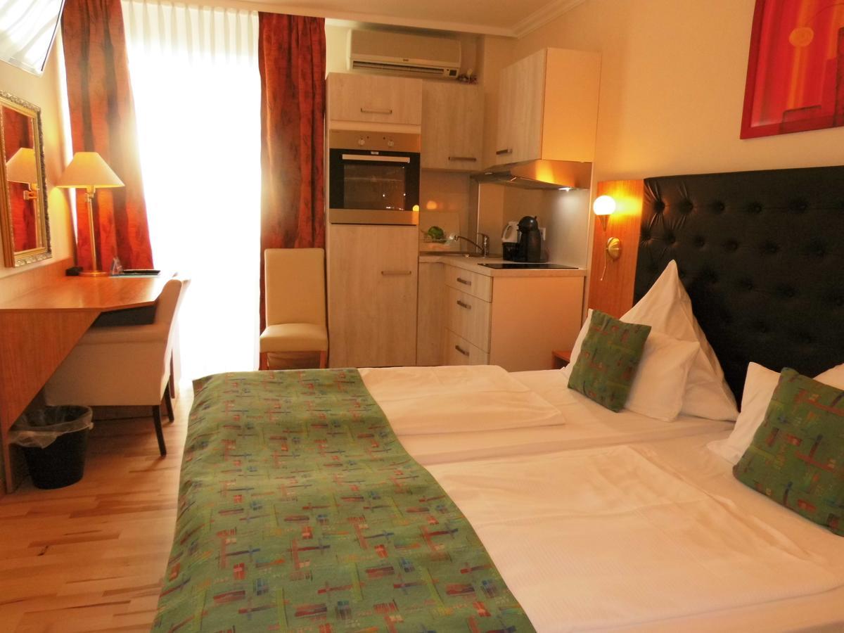 Hotel Aviv Berlijn Buitenkant foto