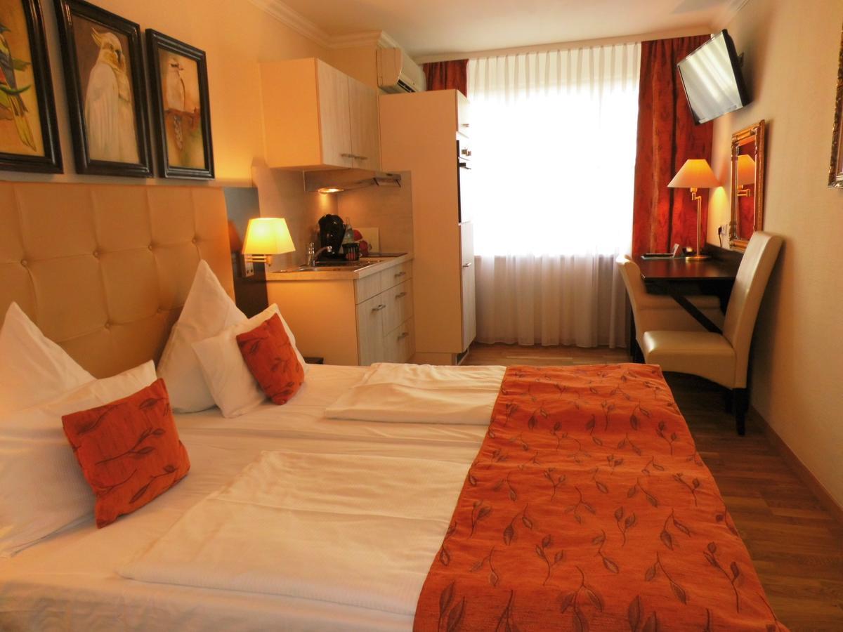 Hotel Aviv Berlijn Buitenkant foto